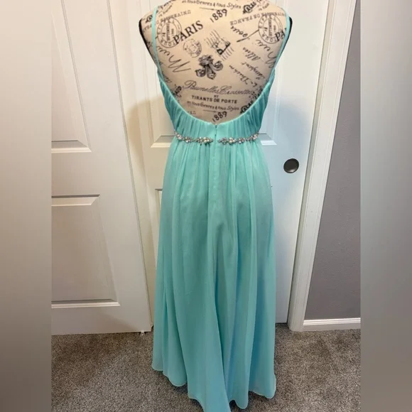 NWOT David’s Bridal Aqua with Rhinestone Belt Bridesmaid Dress - Picture 8 of 16